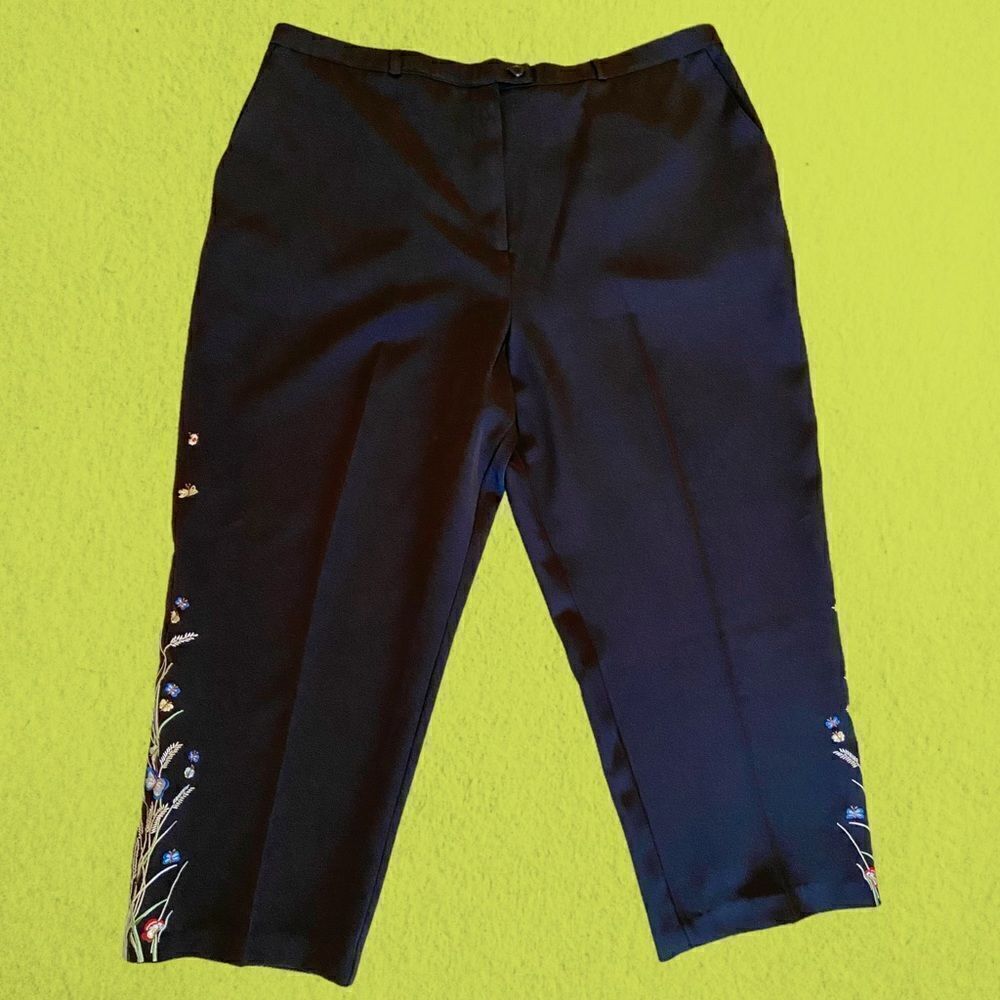 90s vintage black high waisted capri pants with embroidered butterflies